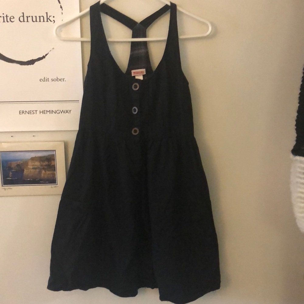 Pocket dress with brass buttons